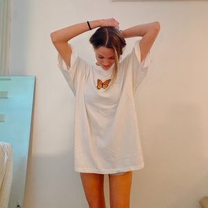 white butterfly tee